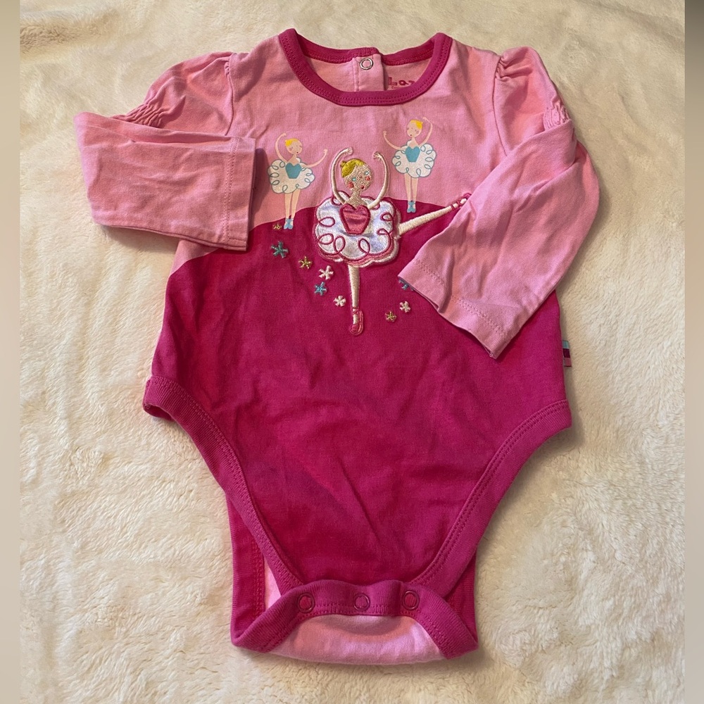 Girl Long sleeve onesie size 12M
